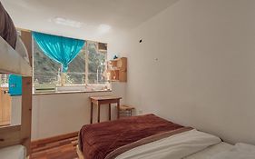 Backpackers-balcones-river-lodge